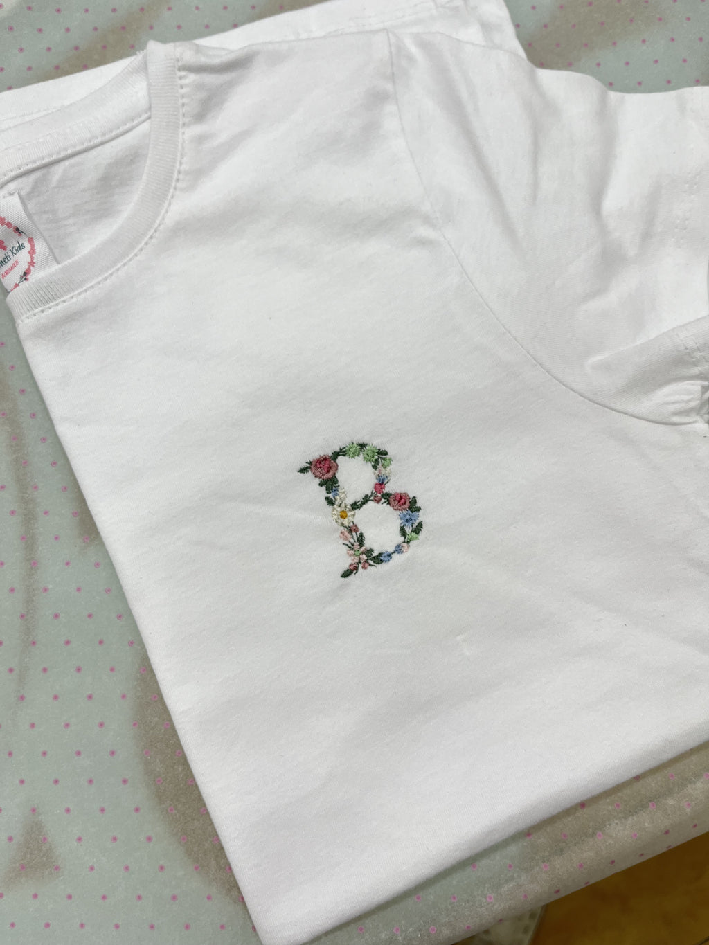 Camiseta mujer Inicial Floral