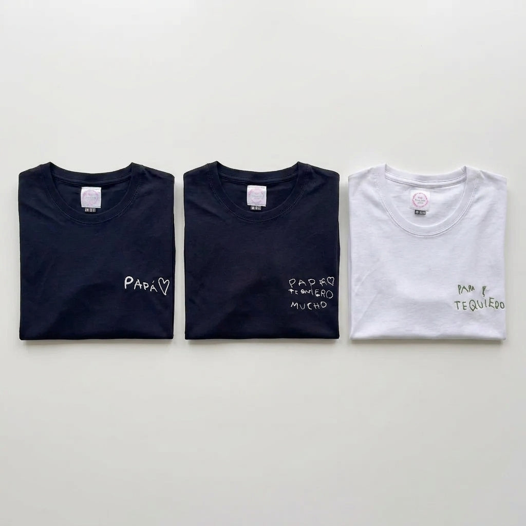 Camiseta con la letra de tu peque bordada