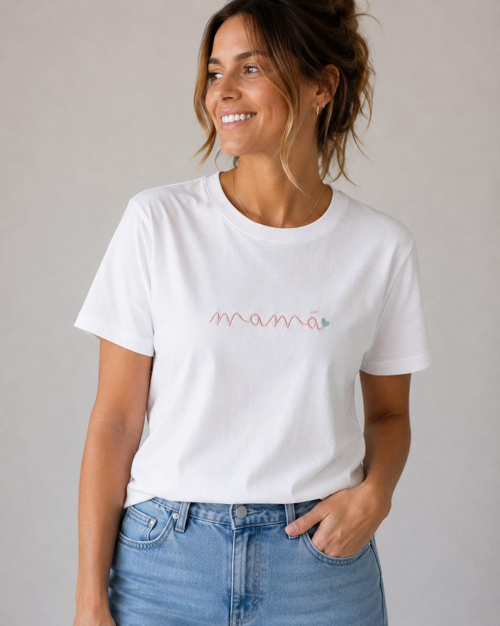 Camiseta Mamá Caligrafía