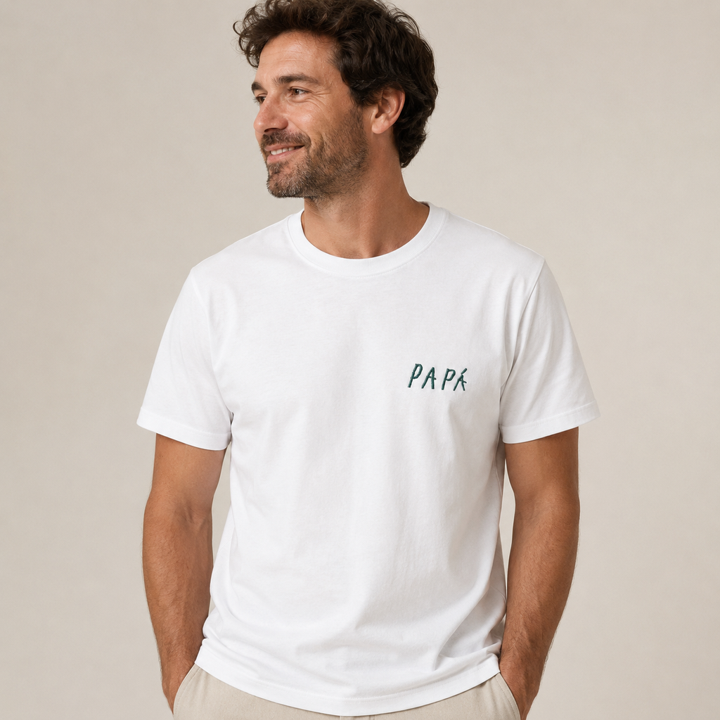 Camiseta con la letra de tu peque bordada