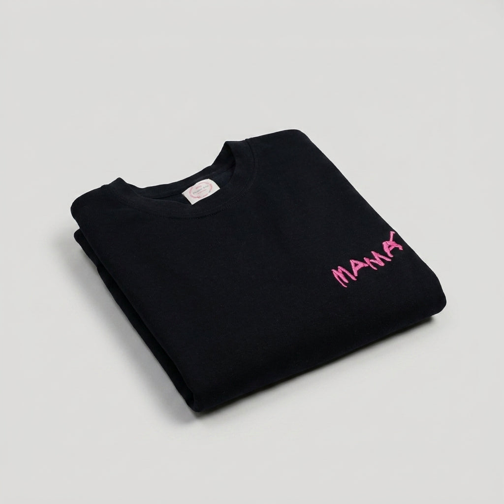 Camiseta con la letra de tu peque bordada